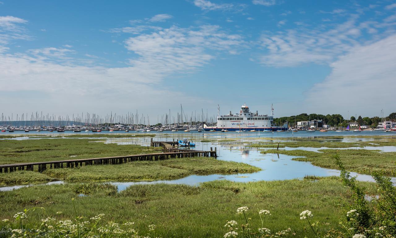 Macdonald Elmers Court Resort Lymington Exterior foto